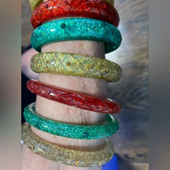 Splendette Resin Bangles - Picture 4 of 6